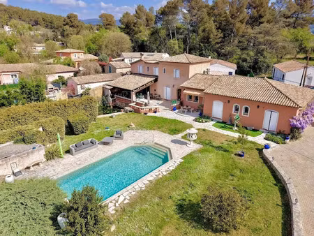 vente villa 6 pièces 207.8 m² à draguignan (83300)  769 000 €