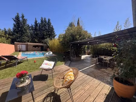 villa 131 m² avec piscine  pool house
