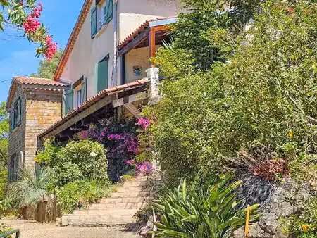 vente maison 5 pièces 141 m² à hyeres (83400)  540 000 €