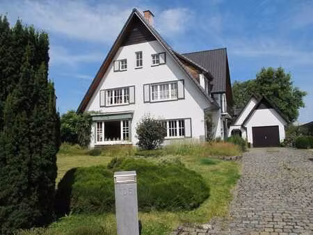 maison de caractère avec vue exceptionnelle.