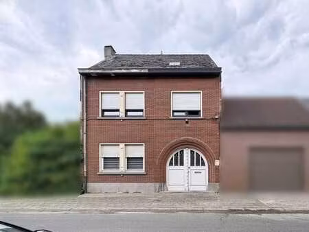 maison semi-ouverte