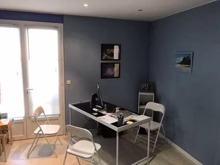 location bureaux et commerces à forges-les-eaux (76440) : à louer / forges-les-eaux