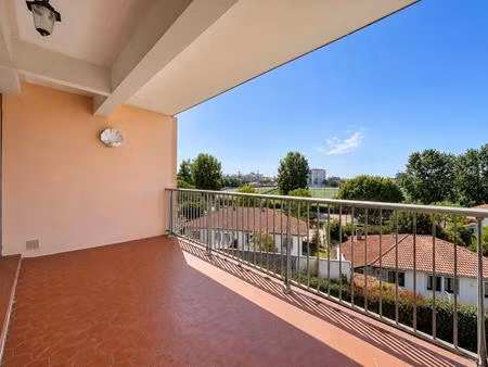 biarritz – appartement t4 avec grande terrasse et garage en option