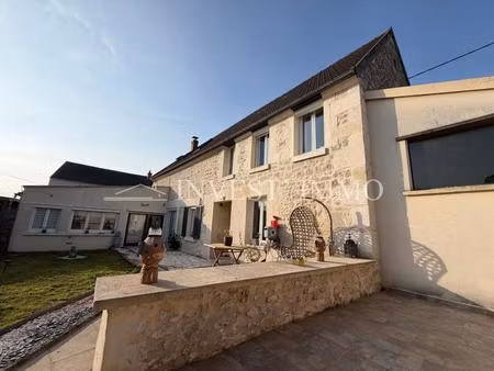 maison en pierres rénovée – charme  volumes et suite parentale exceptionnelle