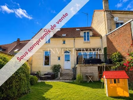 maison de ville avec jardin clos à deux pas du centre-ville