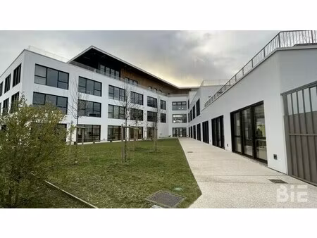 location bureaux 535 m² à 2 705 m²