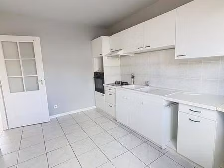 maison individuelle t3 au centre-ville de la côte-saint-andré