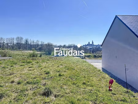 coutances  terrain à bâtir avec vue sur la cathédrale  viabil