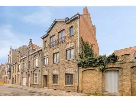 immeuble de rapport à vendre en plein cœur de furnes