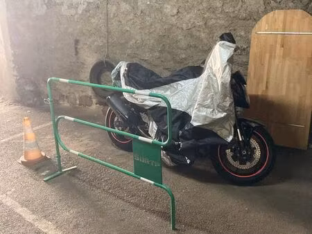 parking moto