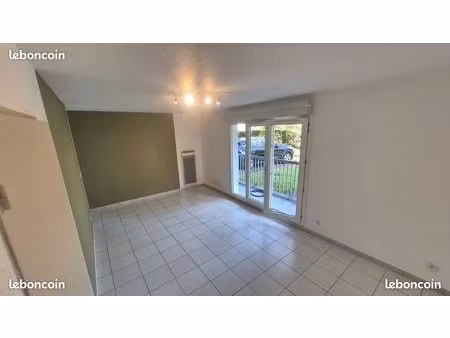 t1 bis 33 m² gradignan – proche université  bus et parc