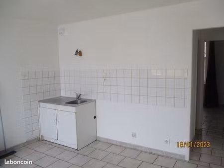 moirans en montagne logement f2 centre ville tres ensolleillé rez de chaussée