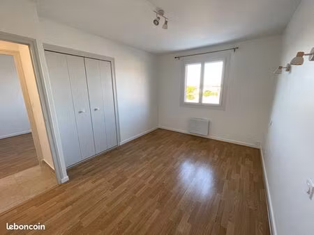 appartement t3 de 93 m² avec terrasse et véranda