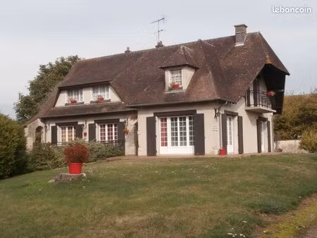 très grande maison