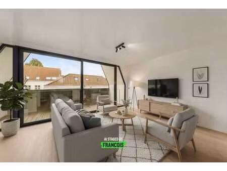 maison de ville prête à emménager avec 5 chambres à bruges