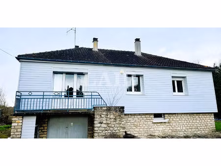 pavillon sur-sous sol proche alençon secteur st paterne - réf 15366