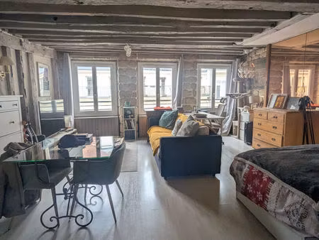 ** quartier montorgueil studio de 49.85 m2 **