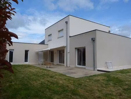 vente maison à cossé-le-vivien (53230) : à vendre / 180m² cossé-le-vivien