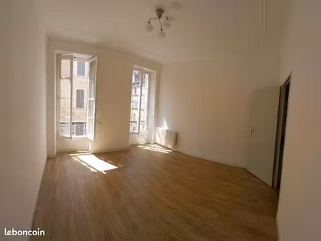 appartement - t3 de 69m² - 13005
