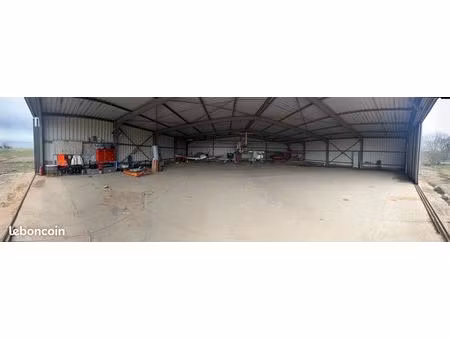 place de hangar lfne