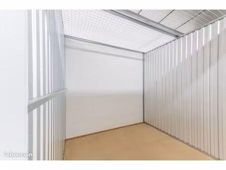 garage/box 10 m² gardanne