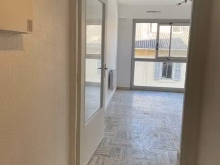 studio 1 pièce 20 m²