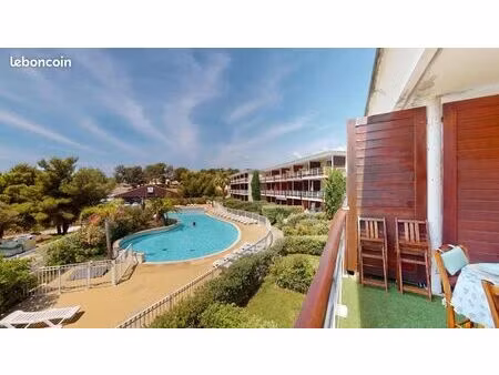 t2 meublé avec parking + piscine – résidence sécurisée – la ciotat quartier le liouquet