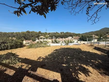 terrain 871 m² mimet