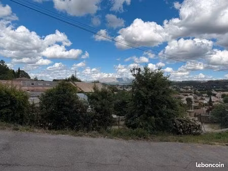 terrain 900 m² gardanne