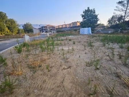 terrain 489 m² peynier