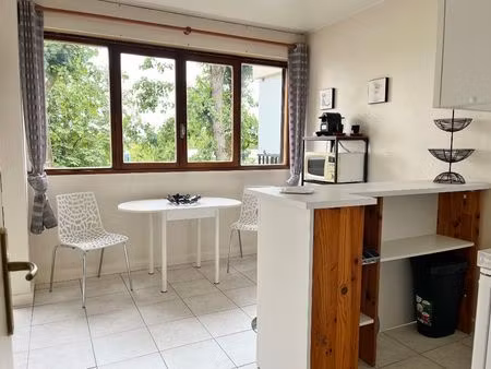 studio meublé avec balcon - le chesnay-rocquencourt