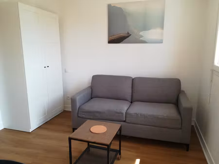 studio de 28 53 m2 entièrement meublé et rénové