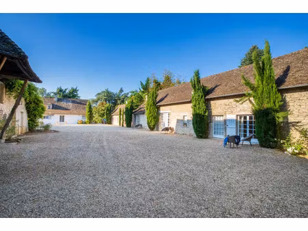 vente maison 4 pièces 400 m² beaune (21200)