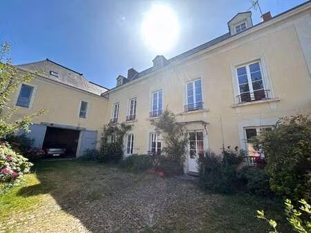 vente maison à château-gontier-sur-mayenne (53200) : à vendre / 215m² château-gontier-sur-