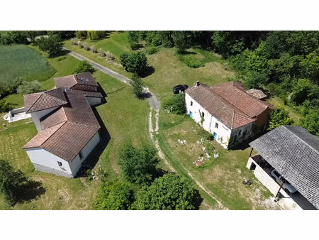 maison 176 m2 avec dépendances