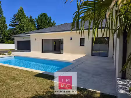 villa contemporaine d’exception – plain-pied avec piscine et double garage