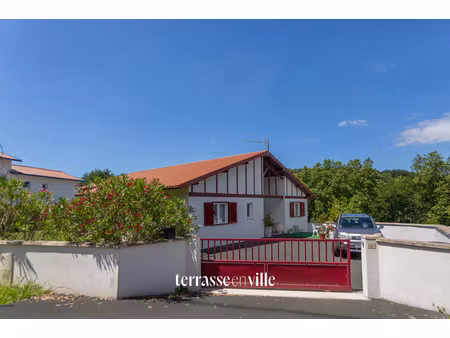 villefranque maison contemporaine de plain-pied sur parcel