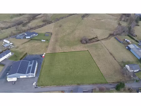 terrain constructible de 2 250 m2 à vendre gelles