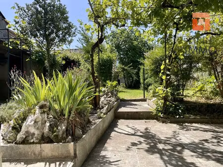 maison de village a arudy de 177 m2 avec garage et jardin vue dégagée montagne