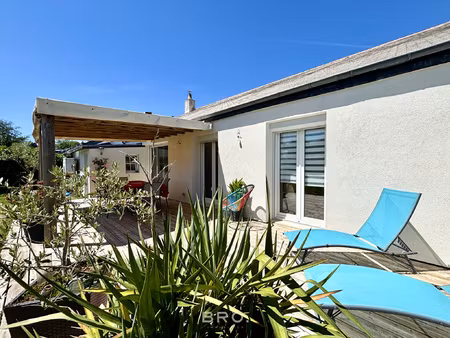 maison de plain pied 3 chambres bourg d'elven