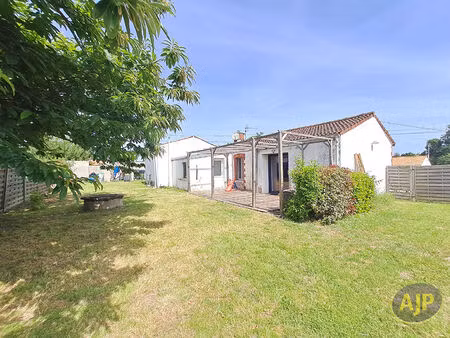 froidfond - maison 3 chambres