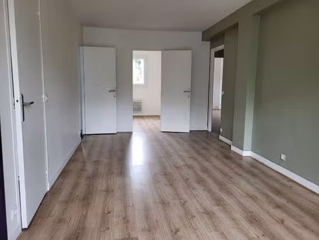 appartement 3 pièces 55.77 m2