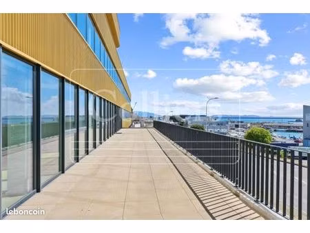 bureaux 5 663 m²