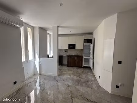 t3 à louer 13005