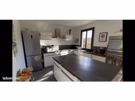 villa 4 pièces 109 m²