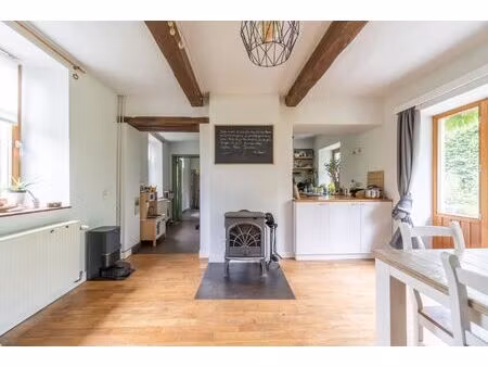 maison à louer avec terrasse et jardin   chastre (vbe36853)