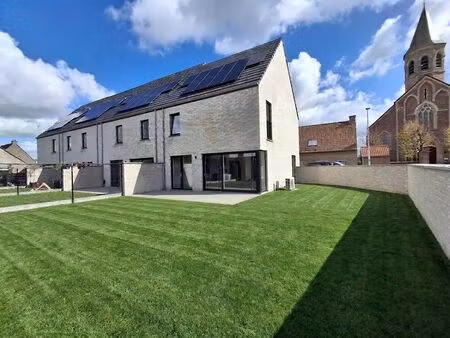 maison à louer à poesele € 1.250 (lpens) | zimmo