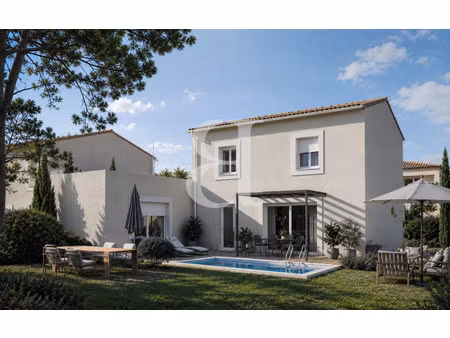villa de luxe à vendre dans le quartier velorgues-petit palais