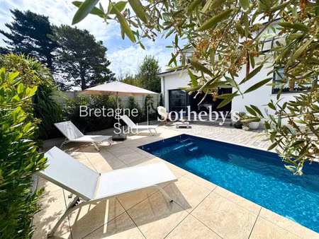 maison d'architecte à vendre dans le quartier ermur-les forges