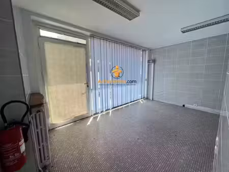 vente commerce 2 pièces 53 m² lourdes (65100)